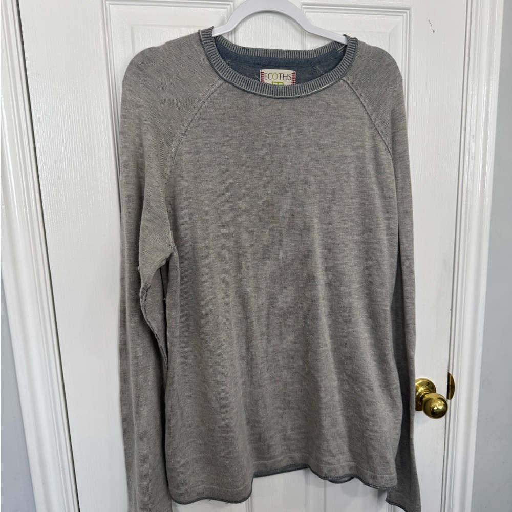 Gray Long Sleeve Crewneck Shirt